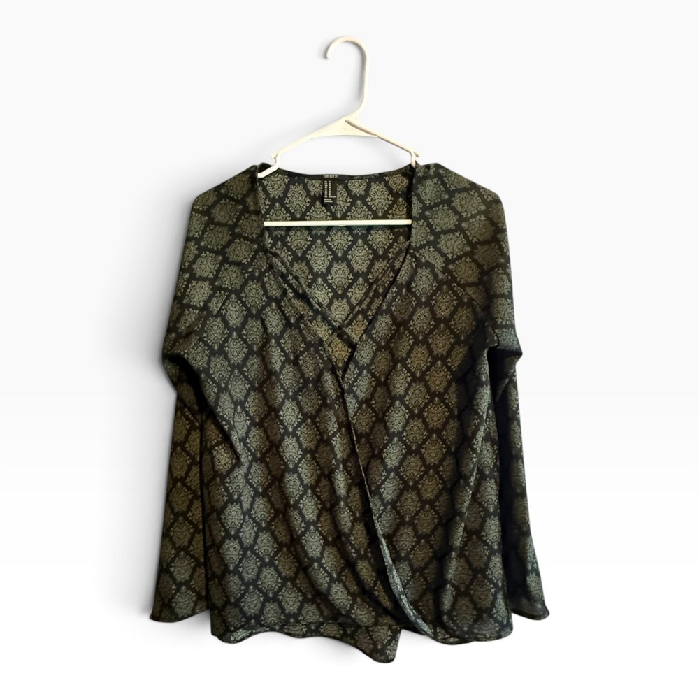 Forever 21 Wrap Blouse Womens Medium Green Black Excellent Damask Long Sleeve